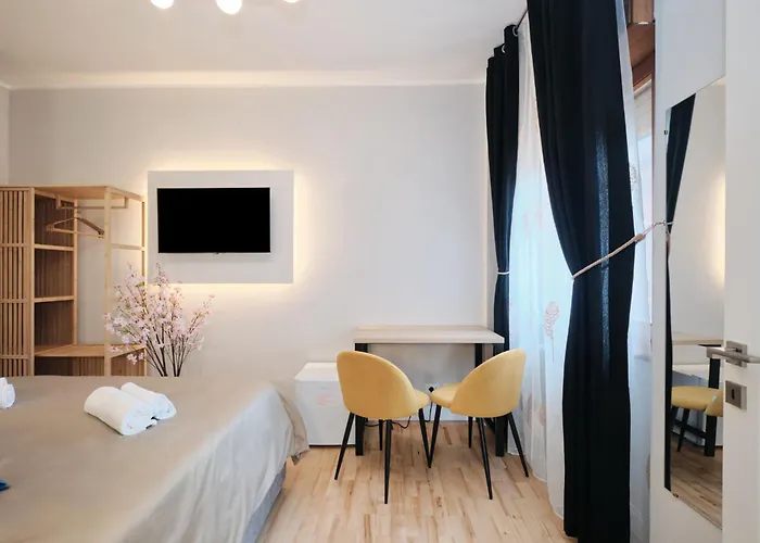 Elegant And Cozy With Ac Swimming Pool Free Parking Subway Station 2 Min Walking Séjour chez l'habitant